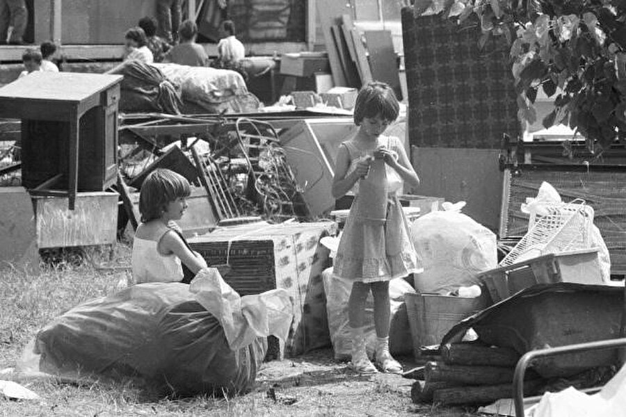 1989 yılında Türkiye'ye göç etmek zorunda kalan Bulgarlar.