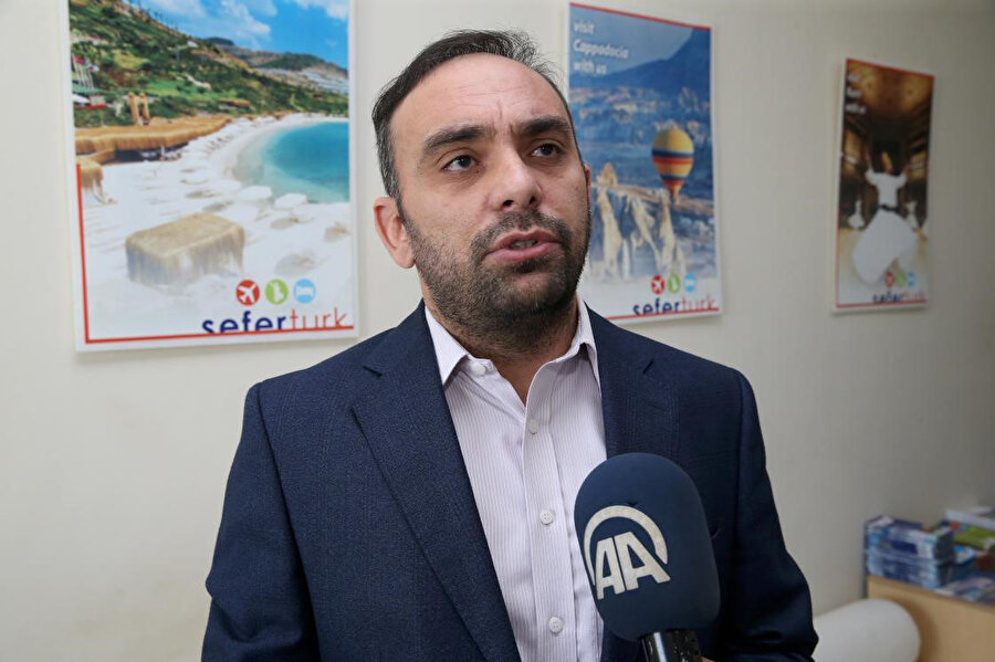 Sefer Türk seyahat acentesi işletmecisi Engin Tokul.